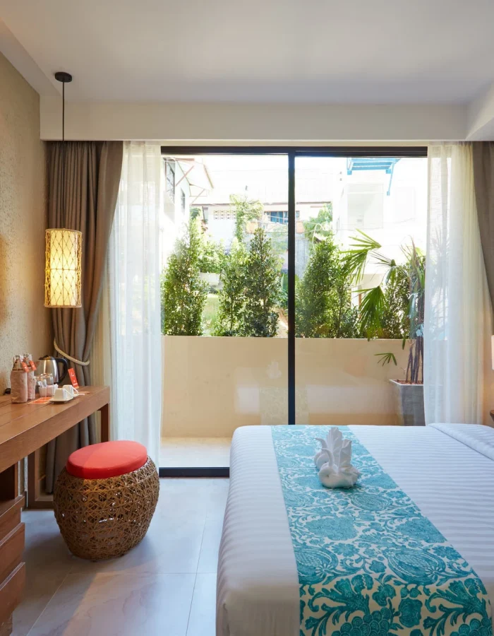Bandaraphuket-Accommodation-Deluxe-with-Balcony03